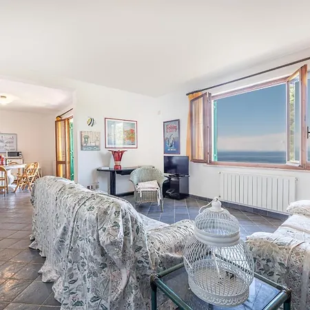 Sansone Beach Apartment